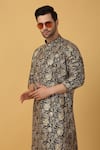 Buy_Aham-Vayam_Black Cotton Embroidery Bloom Floral Kurta Set 