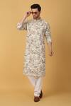 Buy_Aham-Vayam_Ivory Cotton Embroidery Aham Pushp Thread Kurta Set 