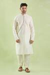 Samyukta Singhania_Cream Kurta Poly Silk Plain Set With Churidar _Online_at_Aza_Fashions
