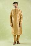 Samyukta Singhania_Yellow Brocade, Silk Embroidery Leaf Motif Bundi Kurta Set _Online_at_Aza_Fashions