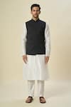 Samyukta Singhania_Black Silk Solid Bundi Kurta Set _Online_at_Aza_Fashions