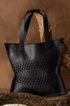 Buy_Econock Studio_Black Cut Work Handcrafted Leather Tote Bag 