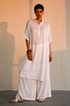 Buy_Ituvana_White Cotton Cut Work Collared Embroidered Kurta And Pant Set _at_Aza_Fashions