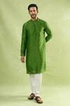 Buy_Arihant Rai Sinha_Green Cotton Abstract Print Kurta Set 