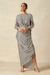 Gulabo By Abu Sandeep_Black Modal And White Checkerboard Blouson Top _Online_at_Aza_Fashions