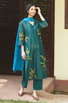 Buy_Vaayu_Green Giza Silk Embroidered Floral Applique V Neck Kurta Pant Set _at_Aza_Fashions