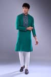 Buy_Aariyana Couture_Green Embroidered Ethnic Placket Straight Kurta _Online_at_Aza_Fashions