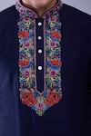Aariyana Couture_Blue Embroidered Floral Navy Kurta Set _Online_at_Aza_Fashions