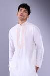 Aariyana Couture_Ivory Embroidered Floral Kurta Set _at_Aza_Fashions