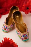 Buy_Azora_Beige Bead Gardenia Embroidered Juttis _at_Aza_Fashions