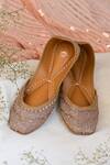 Buy_Moy_Brown Dabka Rose Embroidered Mocha Juttis_at_Aza_Fashions