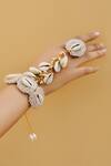 Shop_Kanyaadhan By Dhirajaayushi_Off White Cowrie Shell Haathphool Set 2 _at_Aza_Fashions