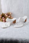 Buy_Irasoles_White Applique Kolhapuri Block Heels _at_Aza_Fashions