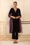 Buy_Trendy tokari_Purple Velvet Embroidered Sequin Scallop V Neck Kurta Set _at_Aza_Fashions