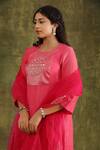 Shop_Trendy tokari_Pink Kurta Silk Chanderi Hand Embroidered Mirror Round Set 