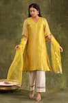 Buy_Trendy tokari_Ivory Dupatta Organza Kiran Lace V Neck Stripe Pattern A-line Kurta Set _at_Aza_Fashions