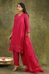 Shop_Trendy tokari_Magenta Dupatta Organza Hand Embroidered Abstract V Neck Kurta Set _Online_at_Aza_Fashions