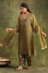 Buy_Trendy tokari_Green Kurta Silk Tissue Hand Embroidered Mirror V Neck And Thread Set _Online_at_Aza_Fashions