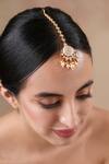 Buy_Ekathva Jaipur_Green Moissanite Polki Meenakari Pearl Maangtikka _at_Aza_Fashions