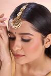 Nazaakat By Samara Singh_Gold Plated Temple Maangtikka With Pearls _Online_at_Aza_Fashions