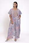 Buy_Doh Tak Keh_Purple Pleated Texture Printed Cape _at_Aza_Fashions