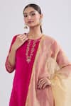 Naintara Bajaj_Pink Velvet, Chiffon Embroidery Round Neck Floral Dori Kurta Set _at_Aza_Fashions