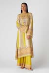 Buy_Basanti - Kapde Aur Koffee_Green Muslin Embellished Sequin Keyhole Floral Kurta Set With Flared Pant _at_Aza_Fashions