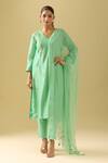 Buy_Samyukta Singhania_Green Chanderi Embroidery V-neck Floral Thread Kurta Set_at_Aza_Fashions