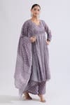 Shop_Naintara Bajaj_Purple Muslin Embroidery V-neck Floral Bandhani Angarkha Kurta Set 