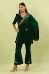 Buy_Samyukta Singhania_Green Velvet Embroidery V-neck Salli Hand Embellished Kurta Set _at_Aza_Fashions