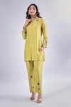 Samyukta Singhania_Green Cotton, Silk Embroidery Collared Flower Kurta And Pant Set_at_Aza_Fashions