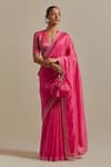 Buy_Vinusto_Pink Handwoven Chanderi Embroidered Lace V-neck Saree With Zari Striped Blouse 