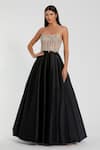 Buy_Mac Duggal_Black Polyester Sequins Sweetheart Neck Hand Embroidered Ball Gown _at_Aza_Fashions
