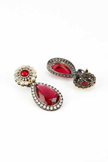 Vivinia By Vidhi Mehra_Silver Plated Zircon Embellished Necklace Set _Online_at_Aza_Fashions