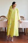 Buy_Juanita by Shubhda_Yellow Chanderi Print Tulip V Neck Kurta Set _at_Aza_Fashions