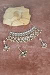 Shop_Auraa Trends_White Stones, Pearls Emerald Polki Kundan Necklace Set _at_Aza_Fashions
