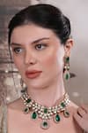 Buy_Auraa Trends_Green Crystals Kundan Necklace Set 