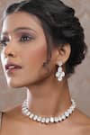 Auraa Trends_White Kundan Embellished Necklace And Earring Set _Online