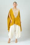 Buy_Prisho_Yellow Embroidered Lampi Round Kaftan And Pant Set 
