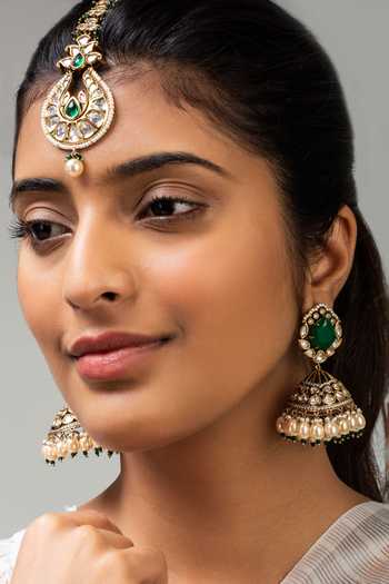 Shop_Zevar King_Green Floral Cutwork Maangtikka _at_Aza_Fashions