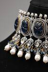 Buy_Amaara Jewels_Blue Pearls, Zari Carved Saphire Stone Embellished Choker Set 