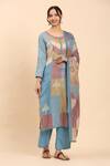 Buy_Mamicha_Blue Cotton Embroidery Round Neck Abstract Thread Kurta Set 
