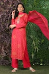 Buy_Mamicha_Pink Cotton Print Bandhani Round Embroidered Kurta Set _at_Aza_Fashions