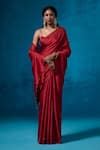 Buy_Dressfolk_Red Handloom Cotton Beads Edge Pre-draped Saree With Running Blouse _at_Aza_Fashions