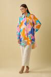 Sorbae_Multi Color Cotton Collared Abstract Print Asymmetric Shirt _at_Aza_Fashions