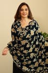 House of Inari_Blue Thread Scallop Border Velvet Stole _Online_at_Aza_Fashions