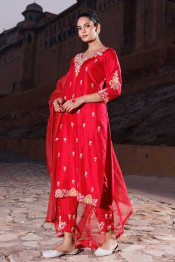 Buy_Vinita Bhansali_Red , Organza Sequins, Embroidery, Zari Round Neck Mehroz Kurta Set _Online_at_Aza_Fashions
