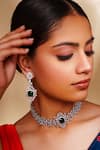 Buy_Zevar By Geeta_White Diamonds Choker Set With Emerald Stone _at_Aza_Fashions