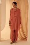 Buy_Janki India_Peach Chanderi Embroidery Collared Resham Buti Kurta Set _at_Aza_Fashions