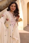 Buy_ASRUMO_Off White Chanderi Aari Embroidered Kurta Set _Online_at_Aza_Fashions
